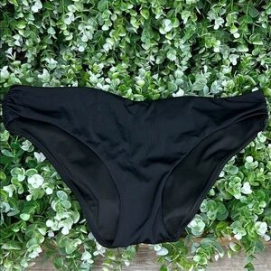 Victoria’s Secret Black Classic Hipster Side Ruched Bikini Bottoms NEW